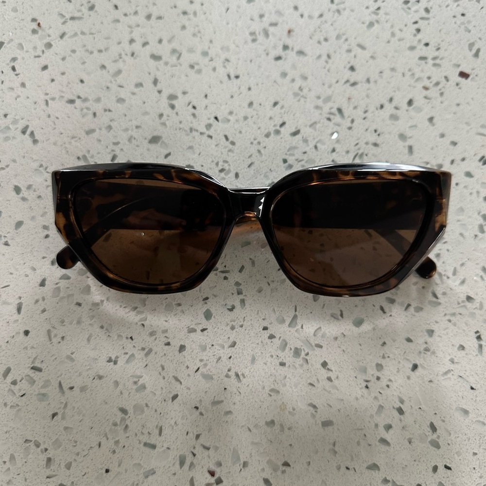 Sojos cat eye sunglasses.
